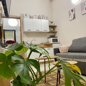  Appartamento Dori's Wilson At Blloku Neighborhood